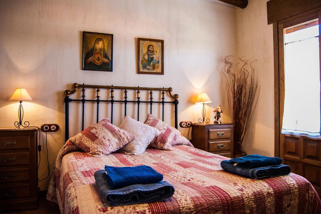 Villa La Fuente Del Monte Caballar Zimmer foto