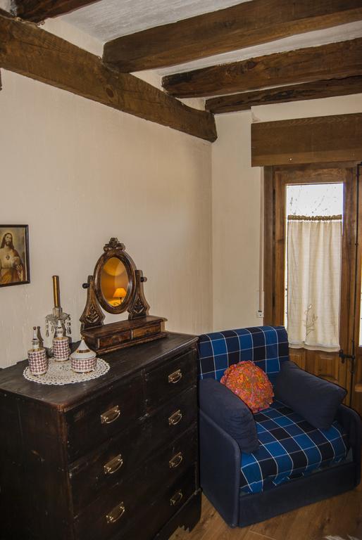 Villa La Fuente Del Monte Caballar Zimmer foto